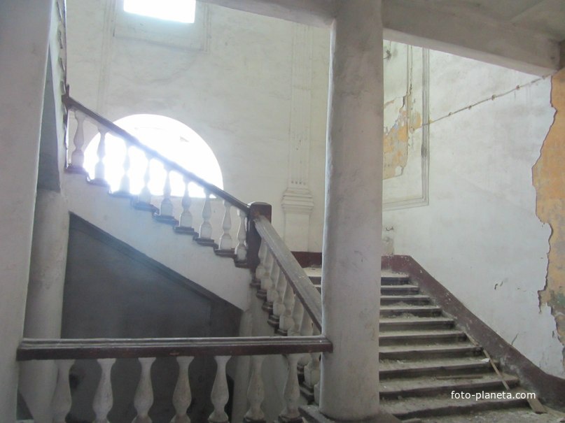 Территория Аракчеевских казарм, внутри помещения