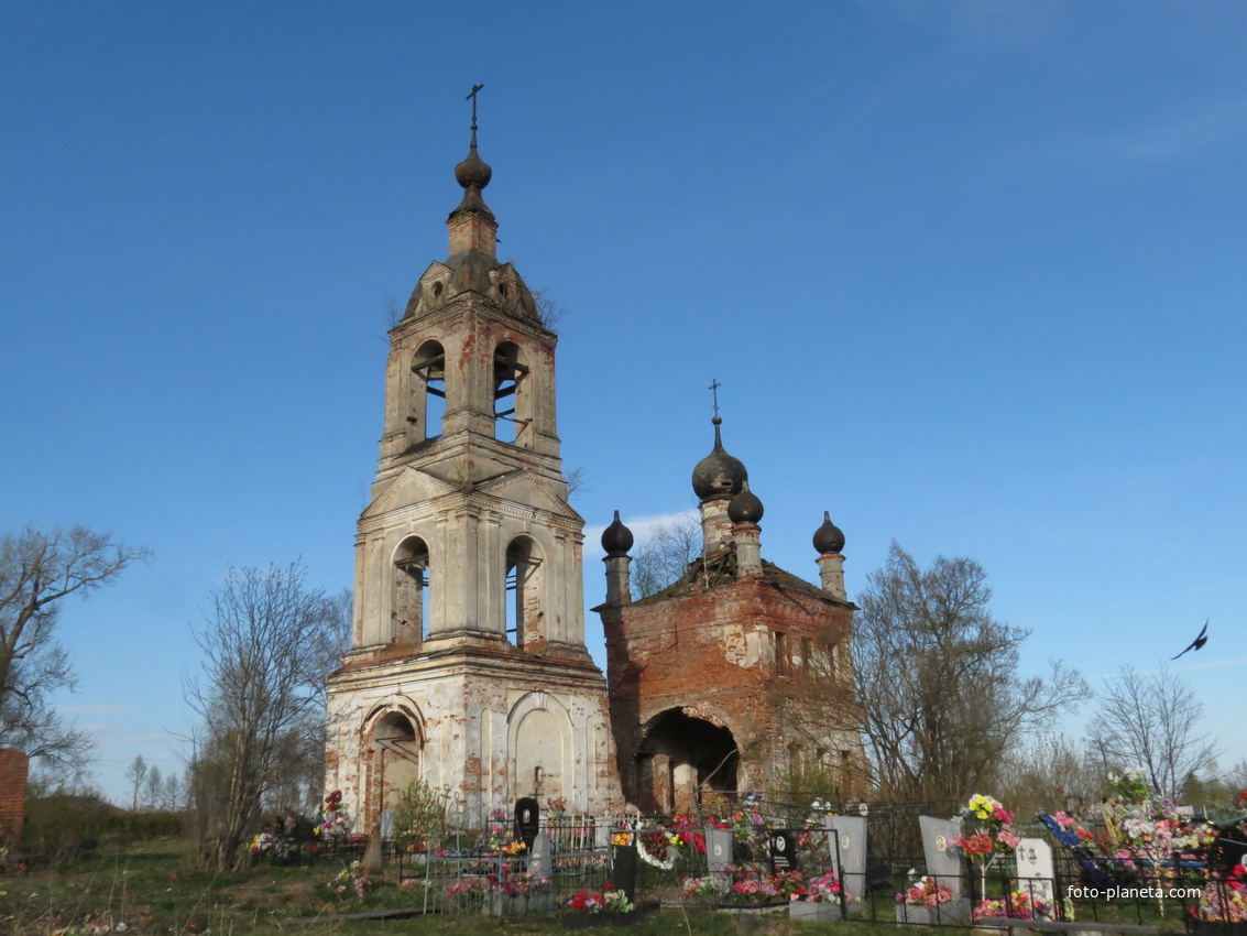 Церковь Покрова Пресвятой Богородицы в селе ПОКРОВ-РОГУЛИ