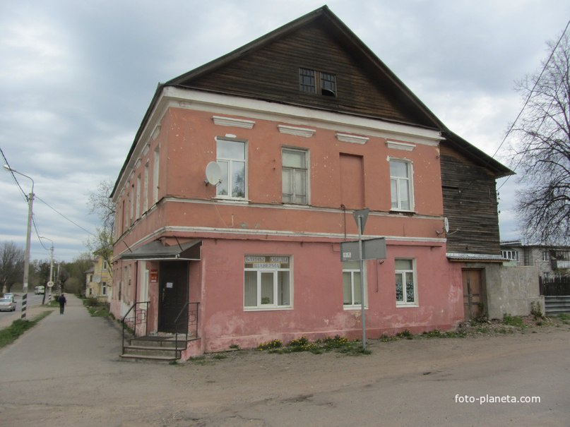 Советская улица, старинные домики