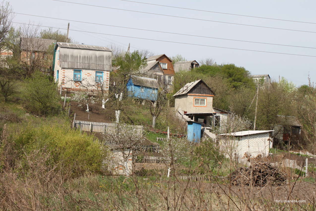 Комсомольский.