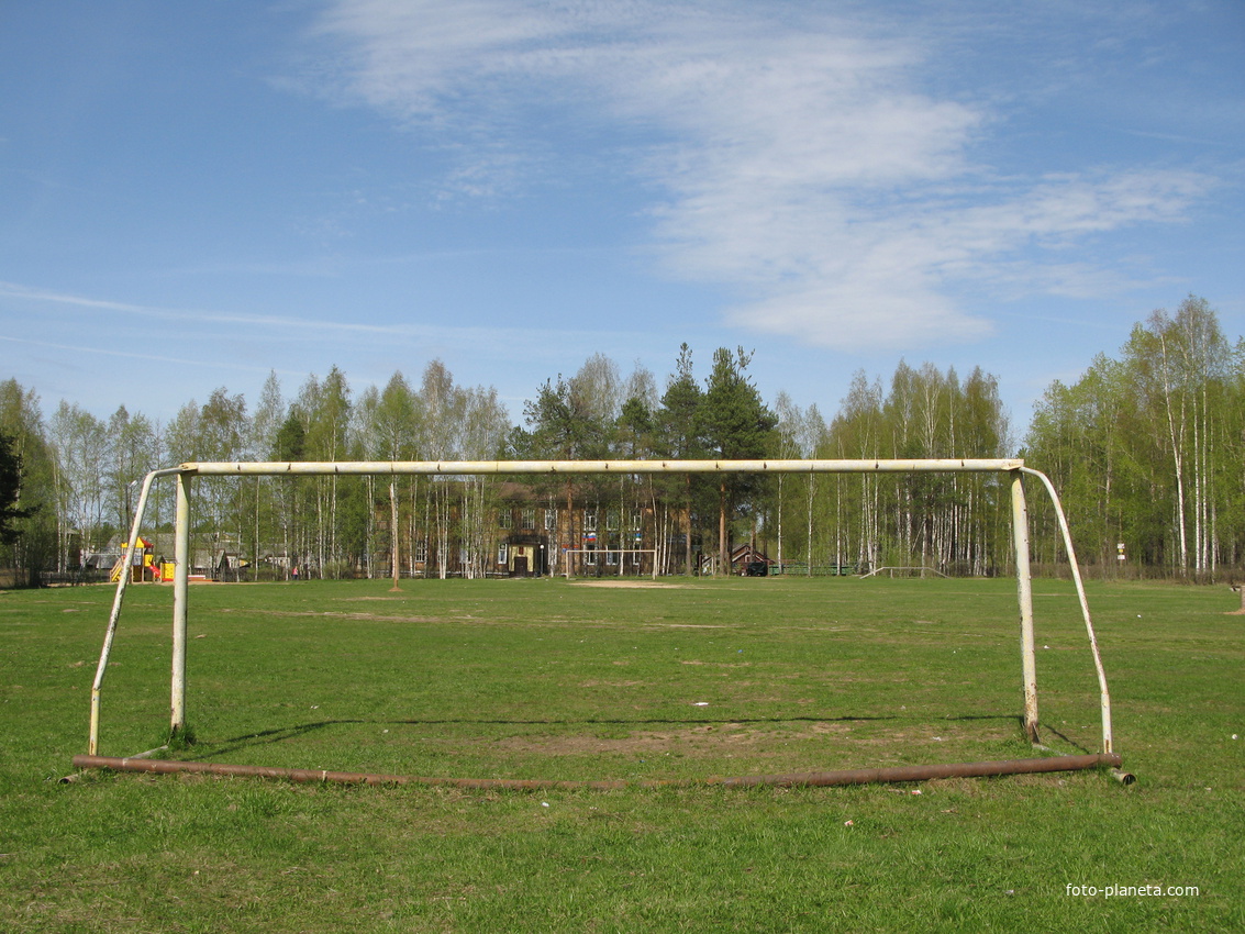 Верхняя Максаковка 2014 - футбольное поле