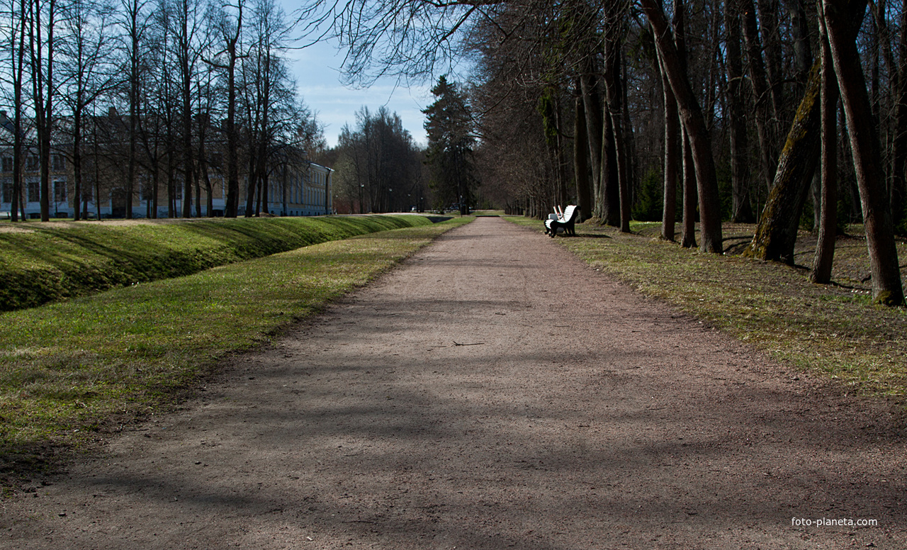Дорожка в Верхнем парке