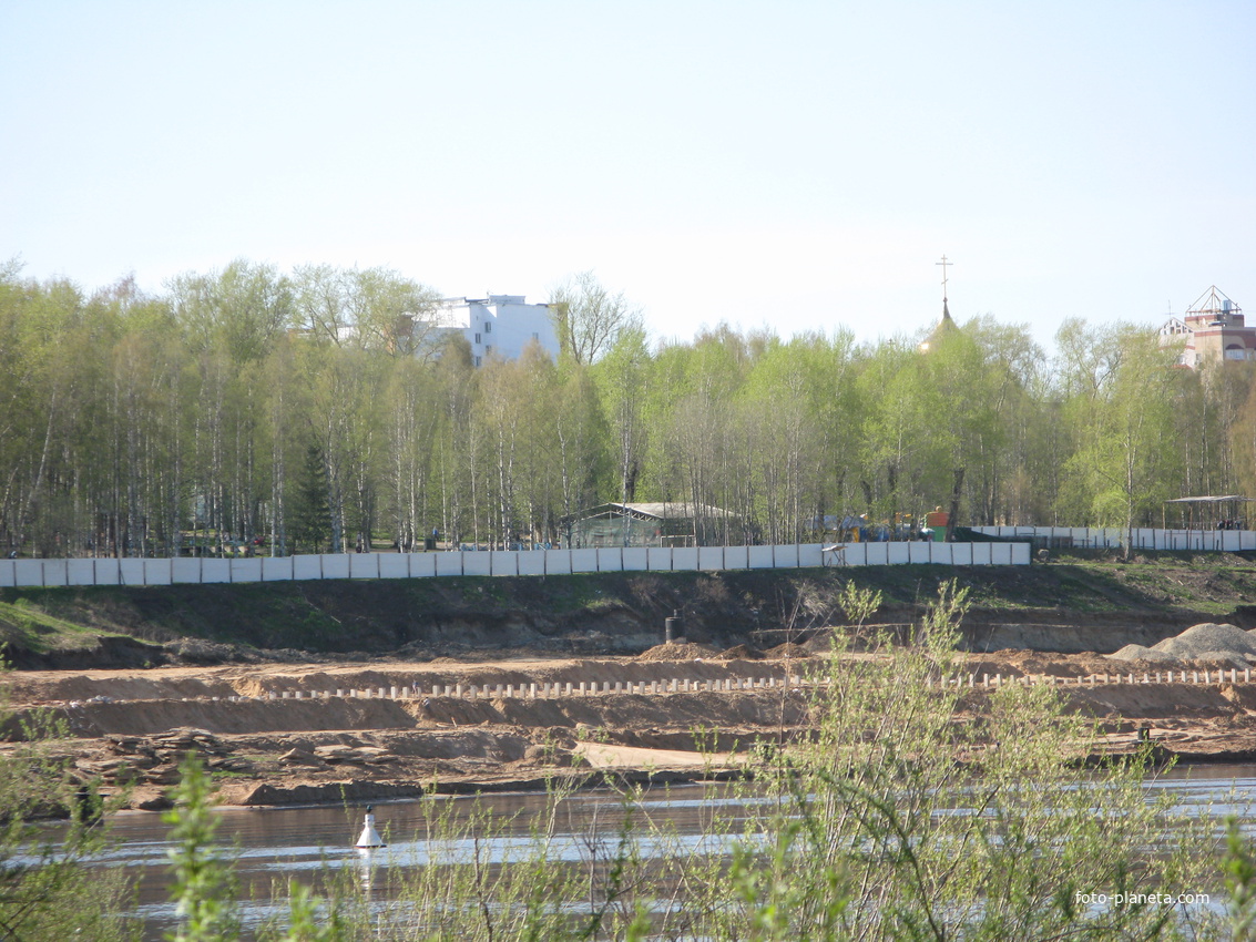 Сыктывкар 2014 - работы на набережной Сысолы