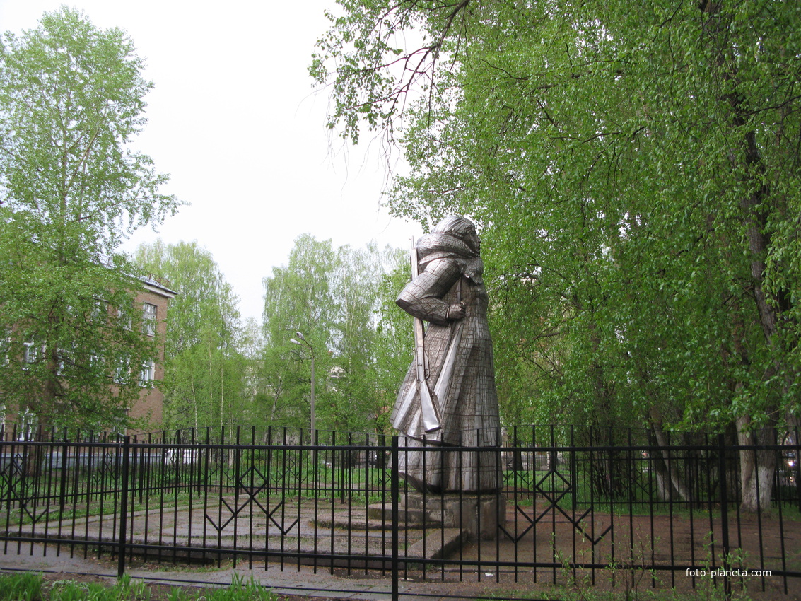 Сыктывкар 2014 - памятник Домны Каликовой