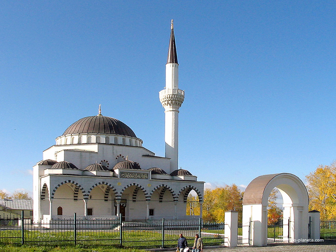 Верхняя Пышма. 2004 г. Мечеть им. Имама Исмаила Аль-Бухари