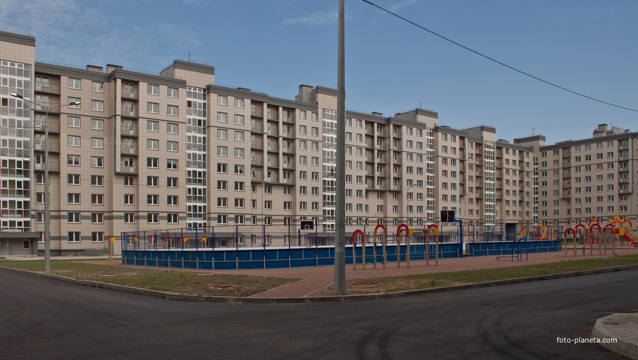 Двор на Колпинском шоссе