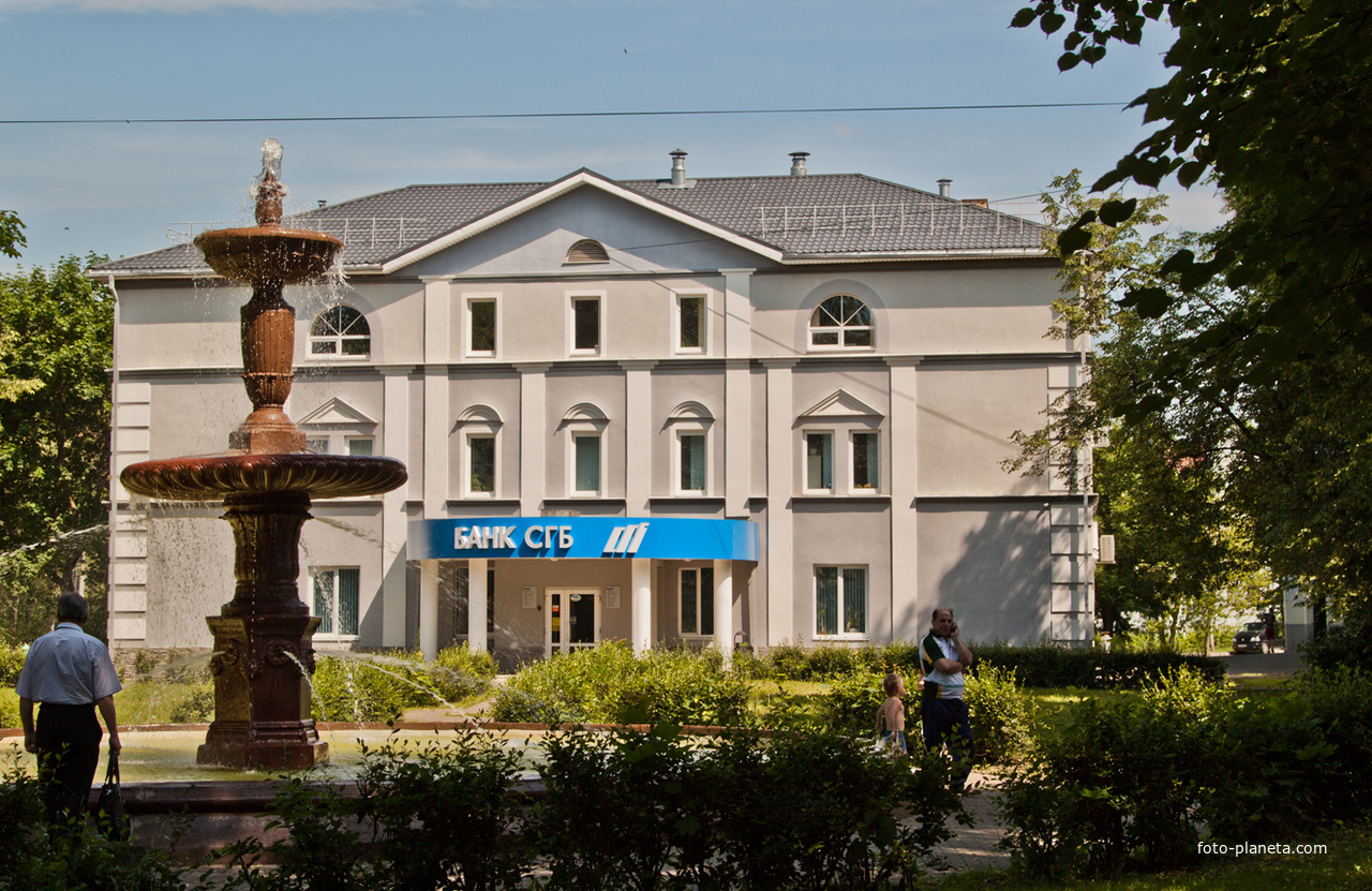 Здание банка на улице Черняховского