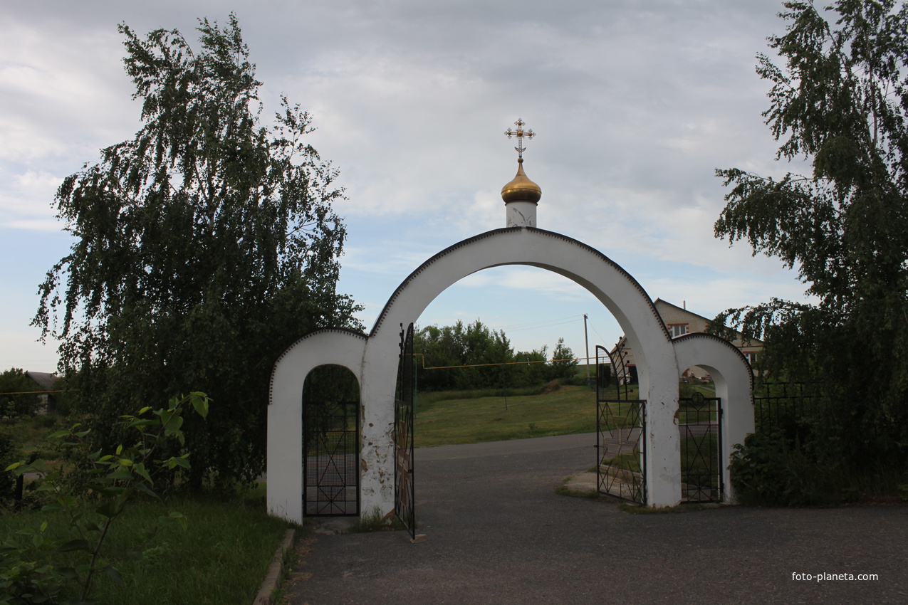 Никольское. Храм во имя Святителя Николая.