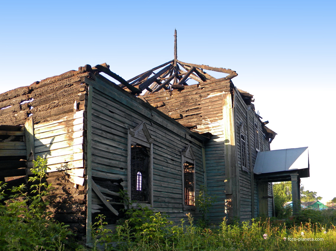 Сгоревшая церковь Пророка, Предтечи и Крестителя Иоанна в селе Ольховка