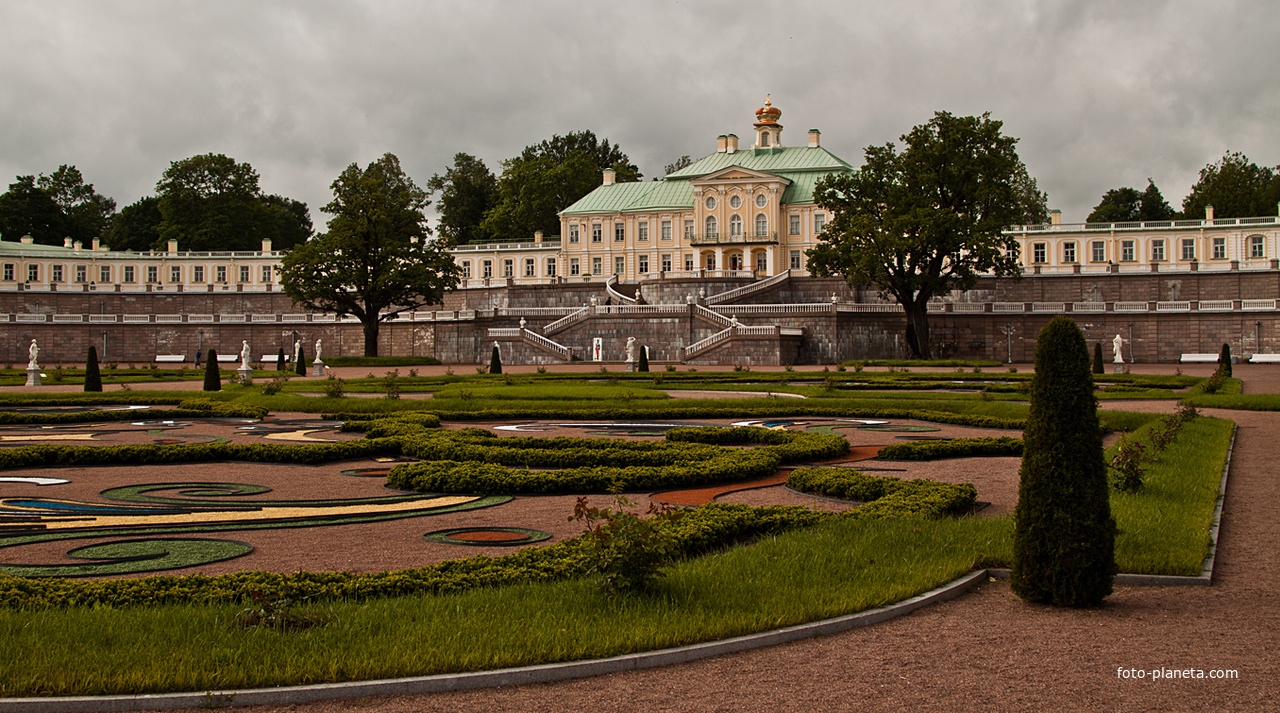 Большой Меншиковский дворец