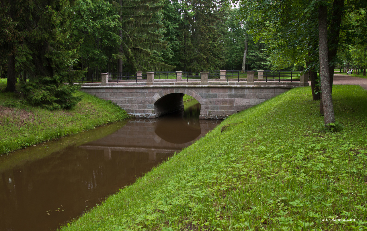 Мост в Верхнем парке