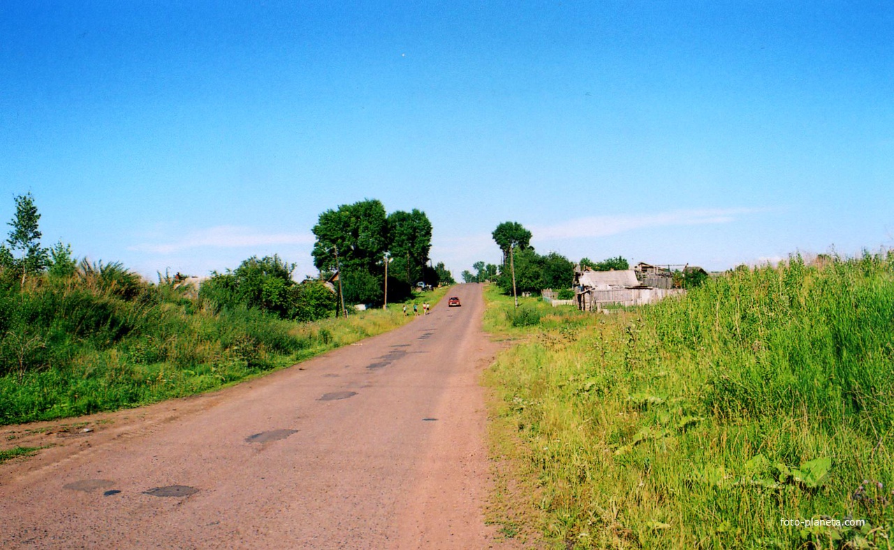 Дорога в село Бородино с западной стороны