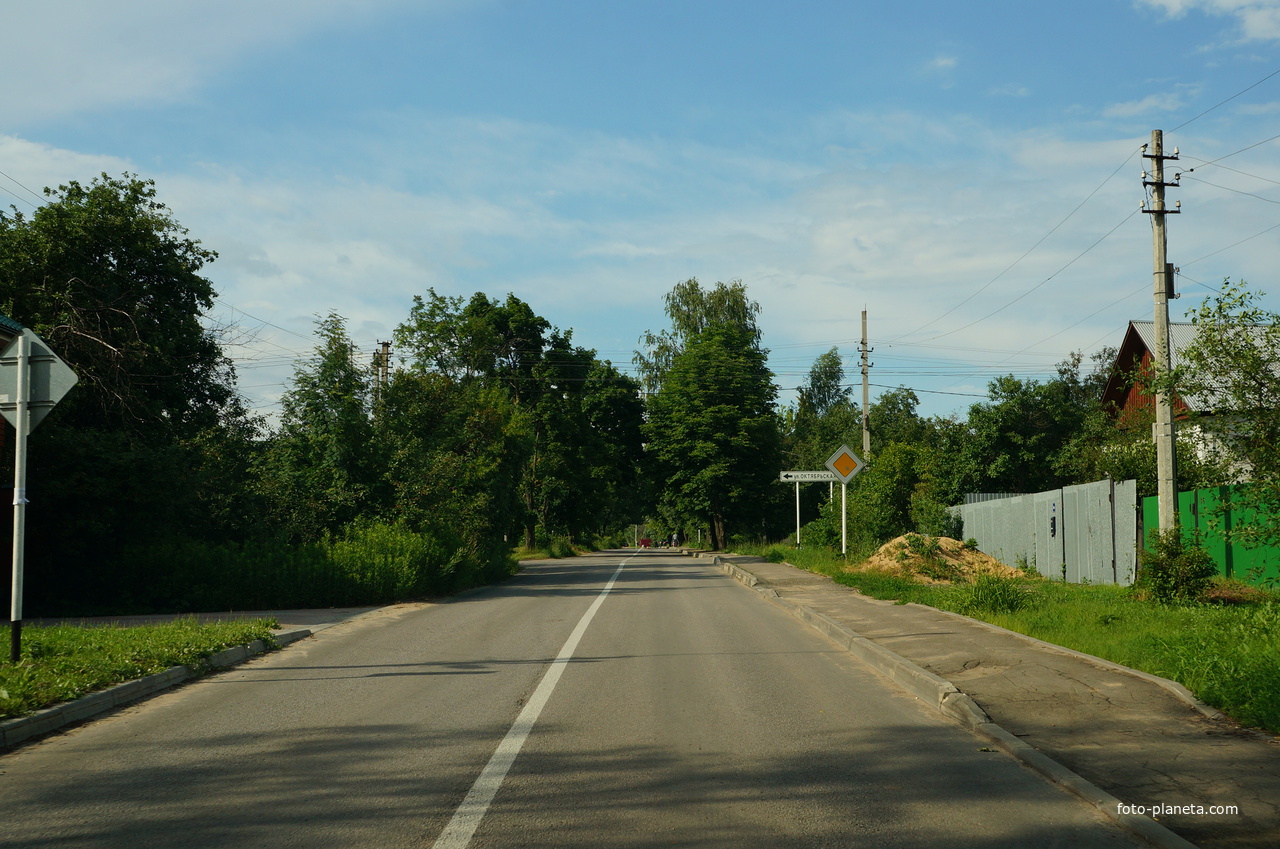 Перекрёсток улиц Тургенева и Октябрьская