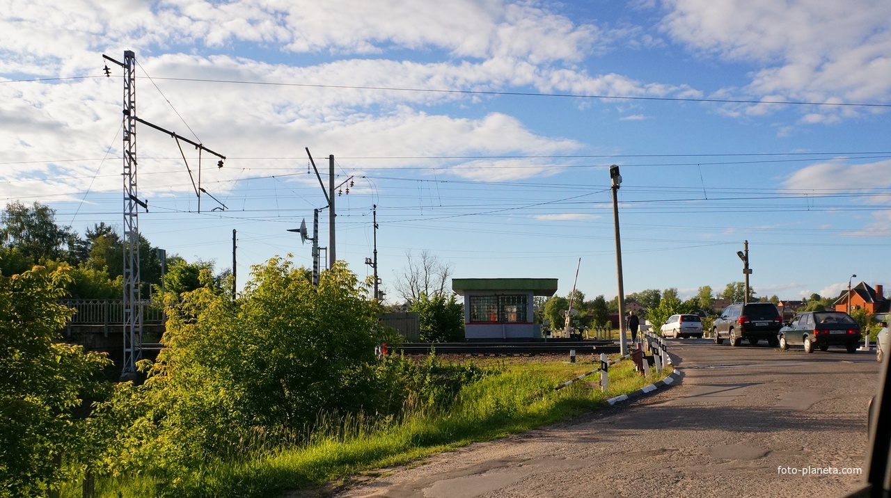 Белопесоцкий, жд переезд