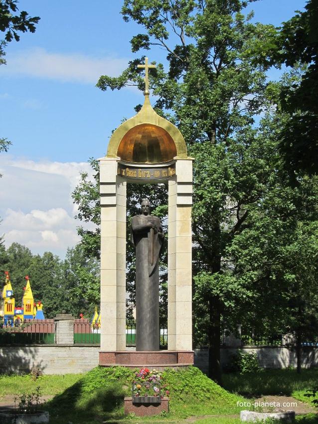 Усть-Ижора, монумент Александр Невский