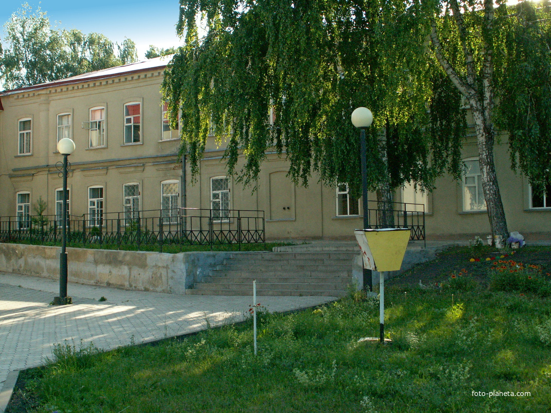 Здание Корочанской специальной (коррекционной)  школы-интерната для детей с нарушениями речи