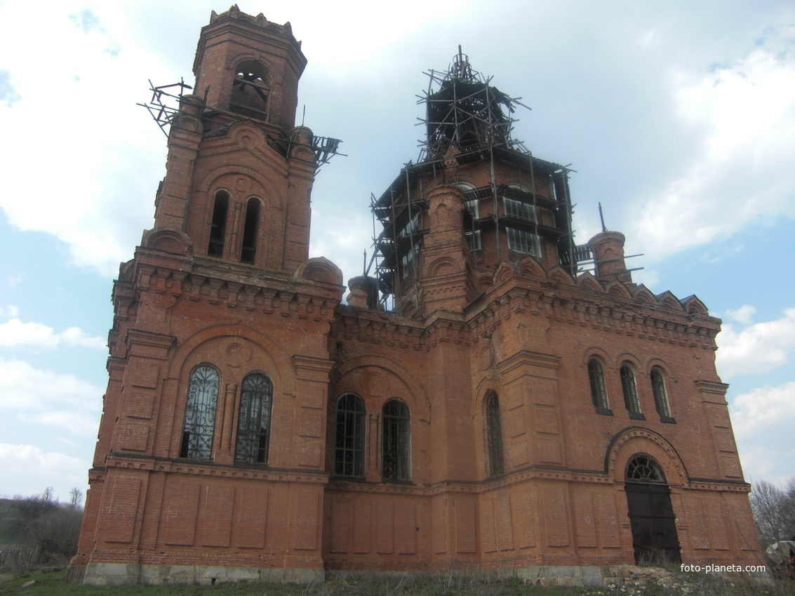 Каменная церковь Покрова Божией Матери с. Боброво