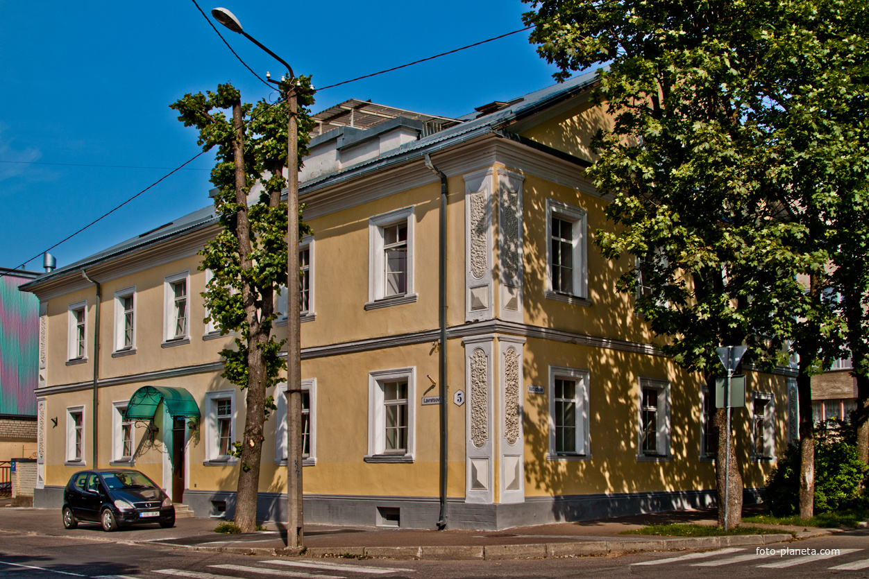 Улица Лаврецова, дом 5