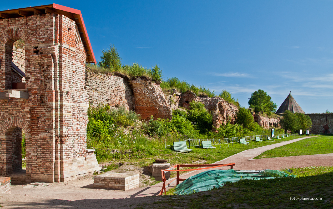 На территории крепости &quot;Орешек&quot;