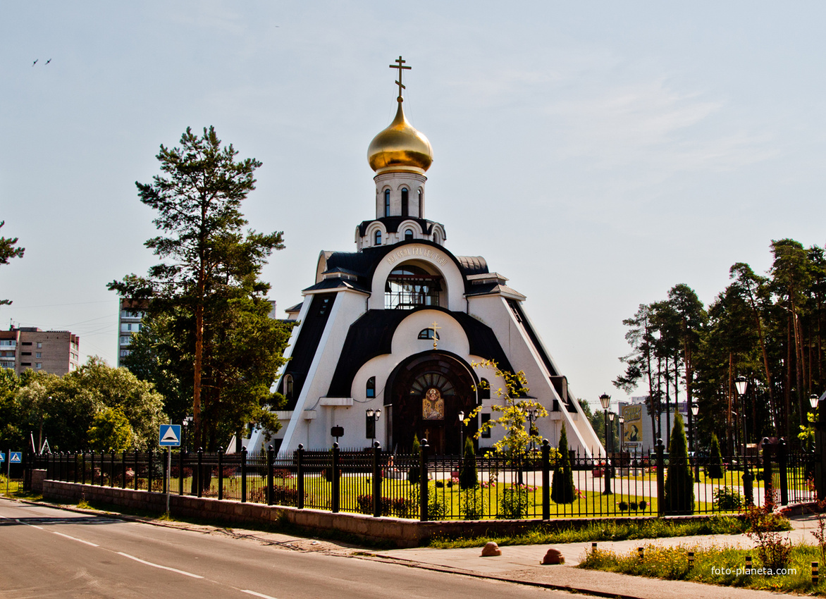 Сосновый бор храм