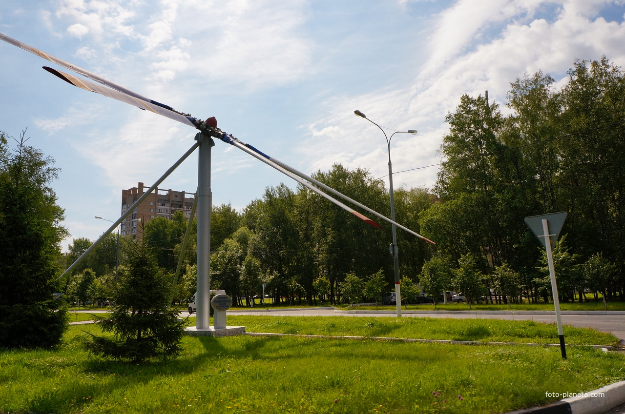 Памятник авиационной промышленности