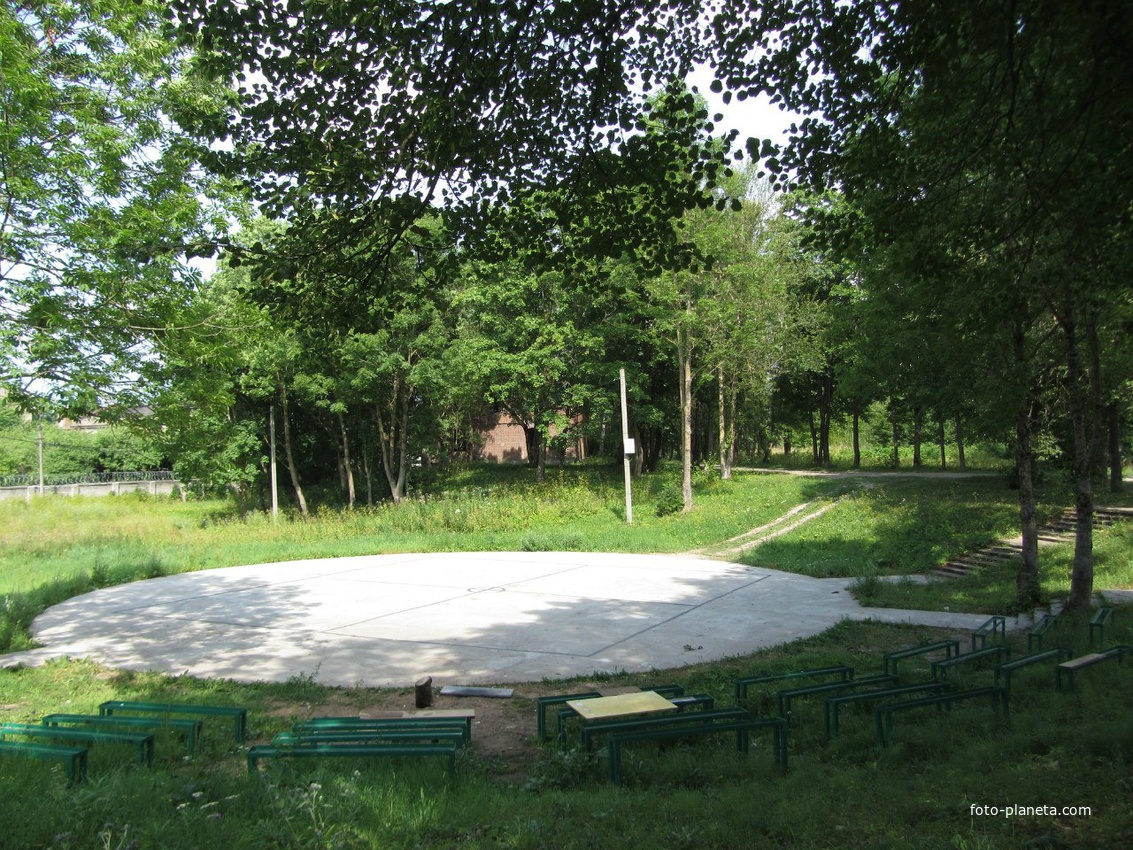 Ивангород, парк усадьбы Штиглица