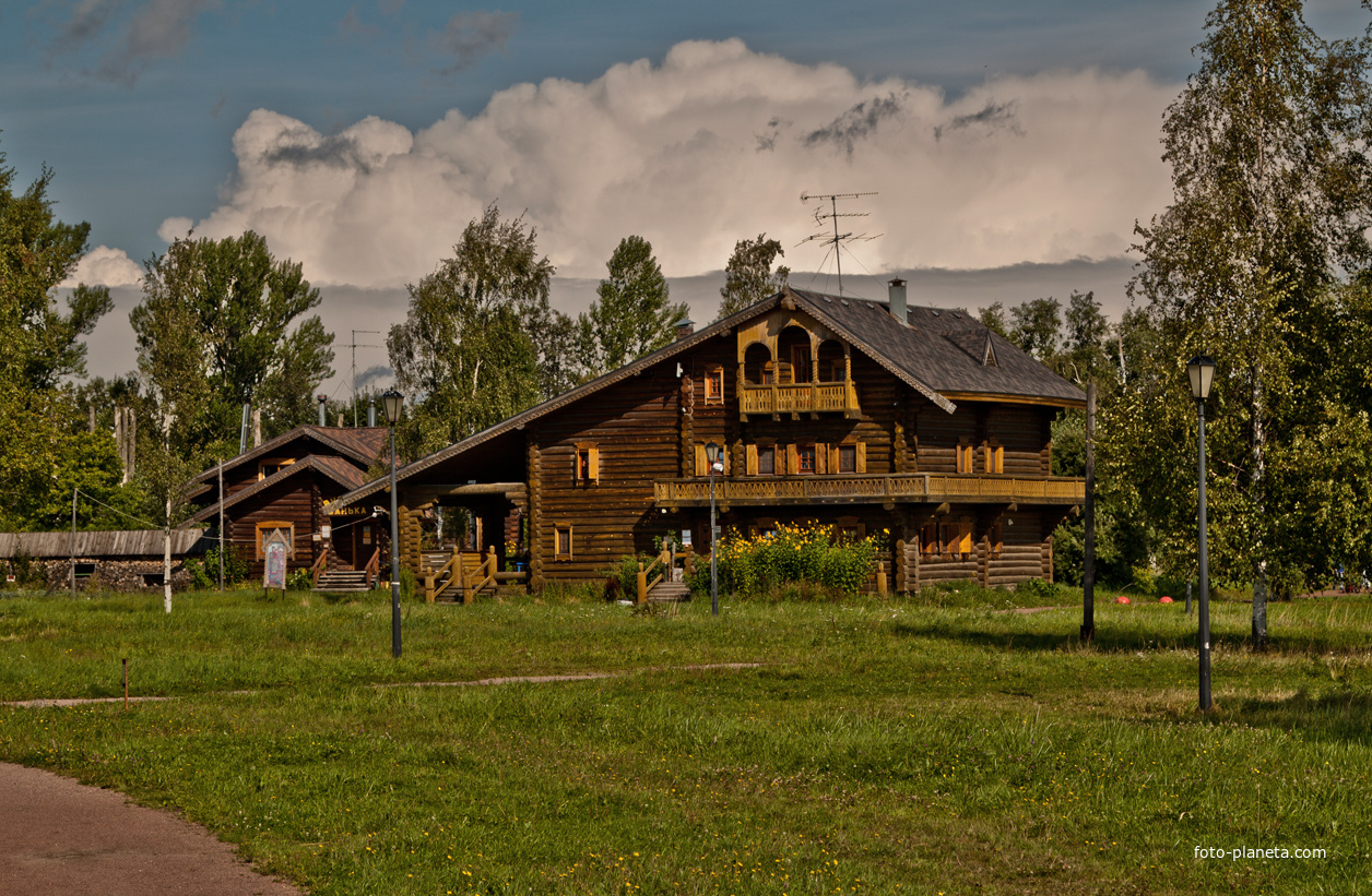 Russian village racer. Деревня Шуваловка. Шуваловская русская деревня. Шуваловская деревня СПБ. Русская деревня в Питере.