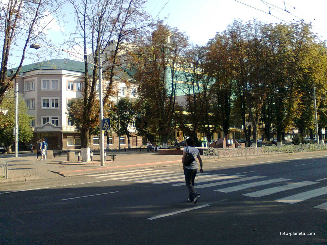 Перекрёсток улиц Пирогова и Василя Стуса #2