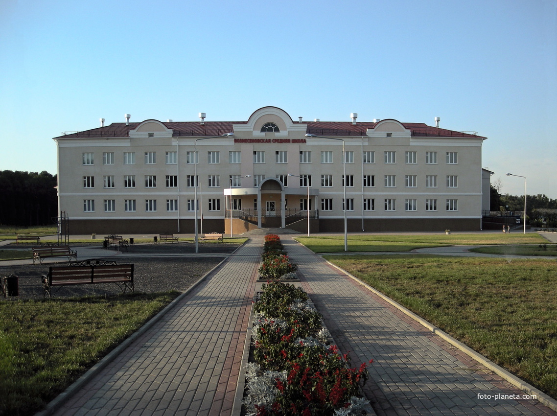 Здание школы в селе Вознесеновка