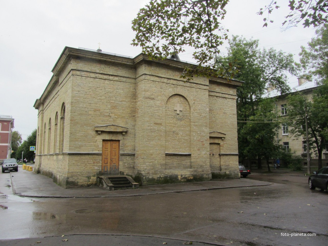 Кирха, другой ракурс