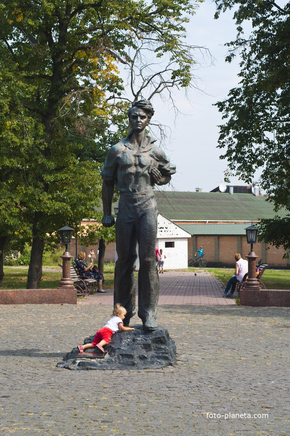 Памятник О.Кощевому