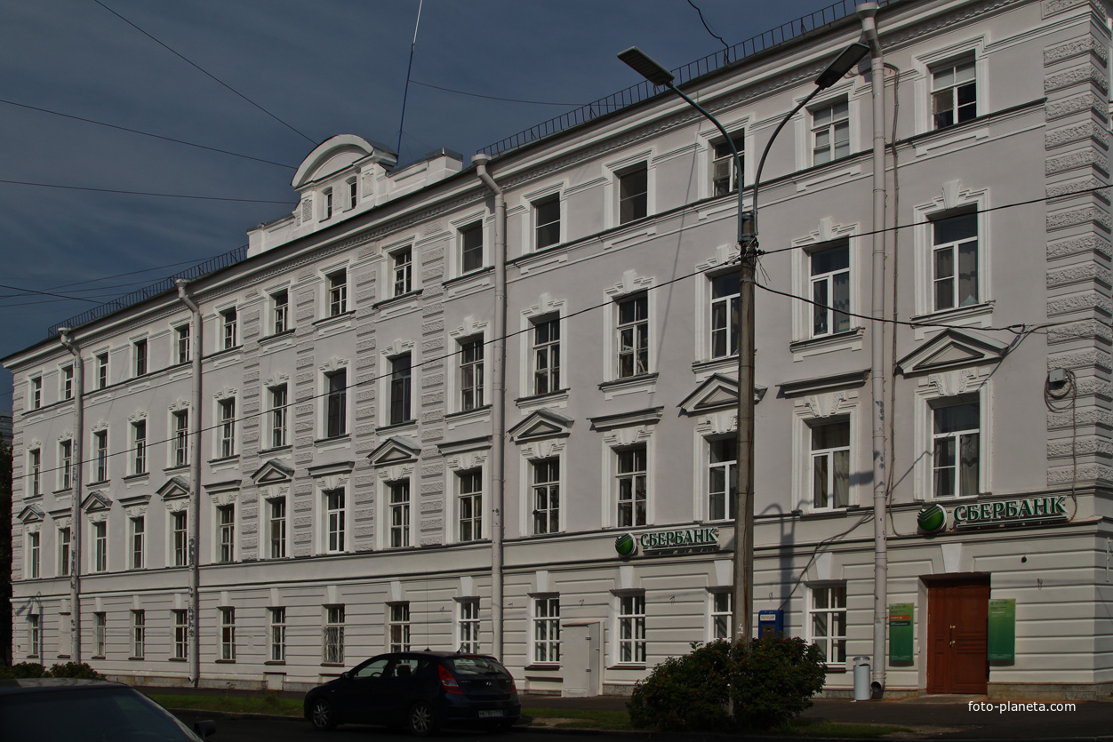 Улица Интернациональная, 11