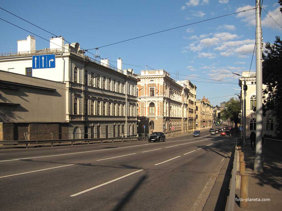 Улица Кр.Волдемара с Вантового моста