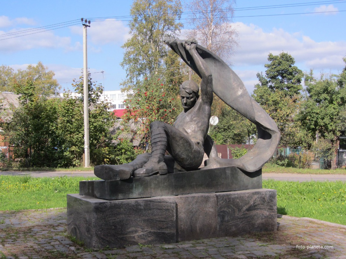 Мемориал - Воинское братское кладбище в городе Гатчина