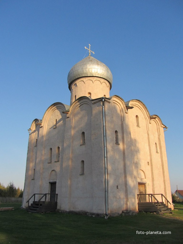 Спас-Нередицы. Церковь Спаса Преображения на Нередице.