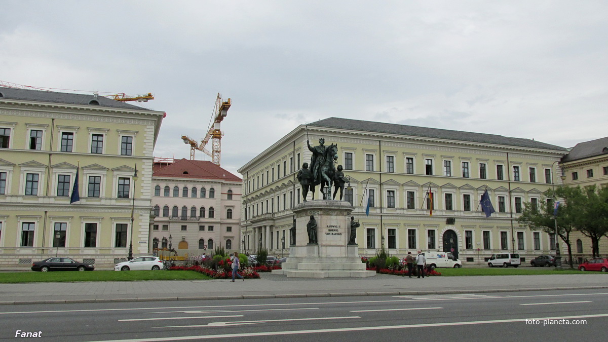 Памятник Людвигу I Баварскому