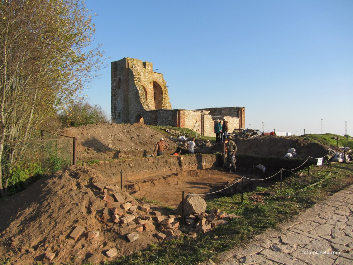 Идут раскопки