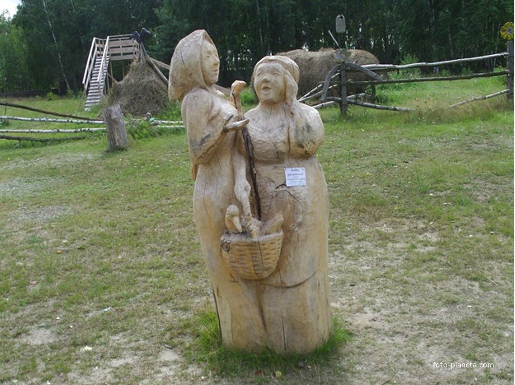 На территории музея деревянного зодчества  возле д. Лункино Ряз. обл.