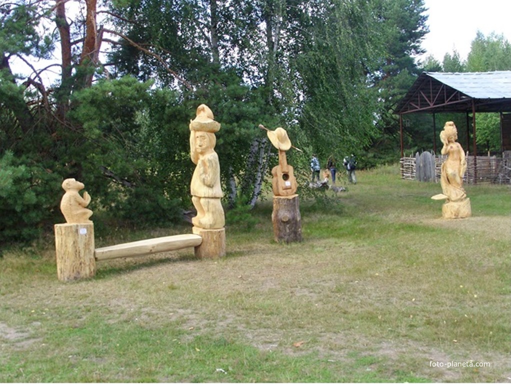 На территории музея деревянного зодчества  возле д. Лункино Ряз. обл.