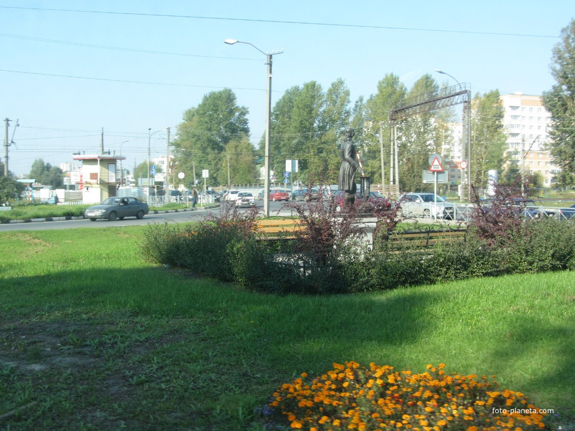 Памятник Ползунову И.И. на Октябрьской улице