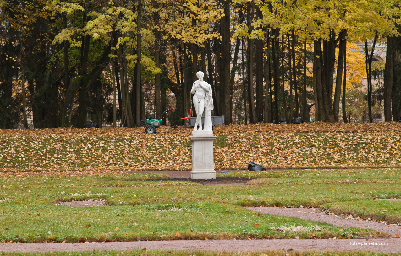 Нижний Голландский сад