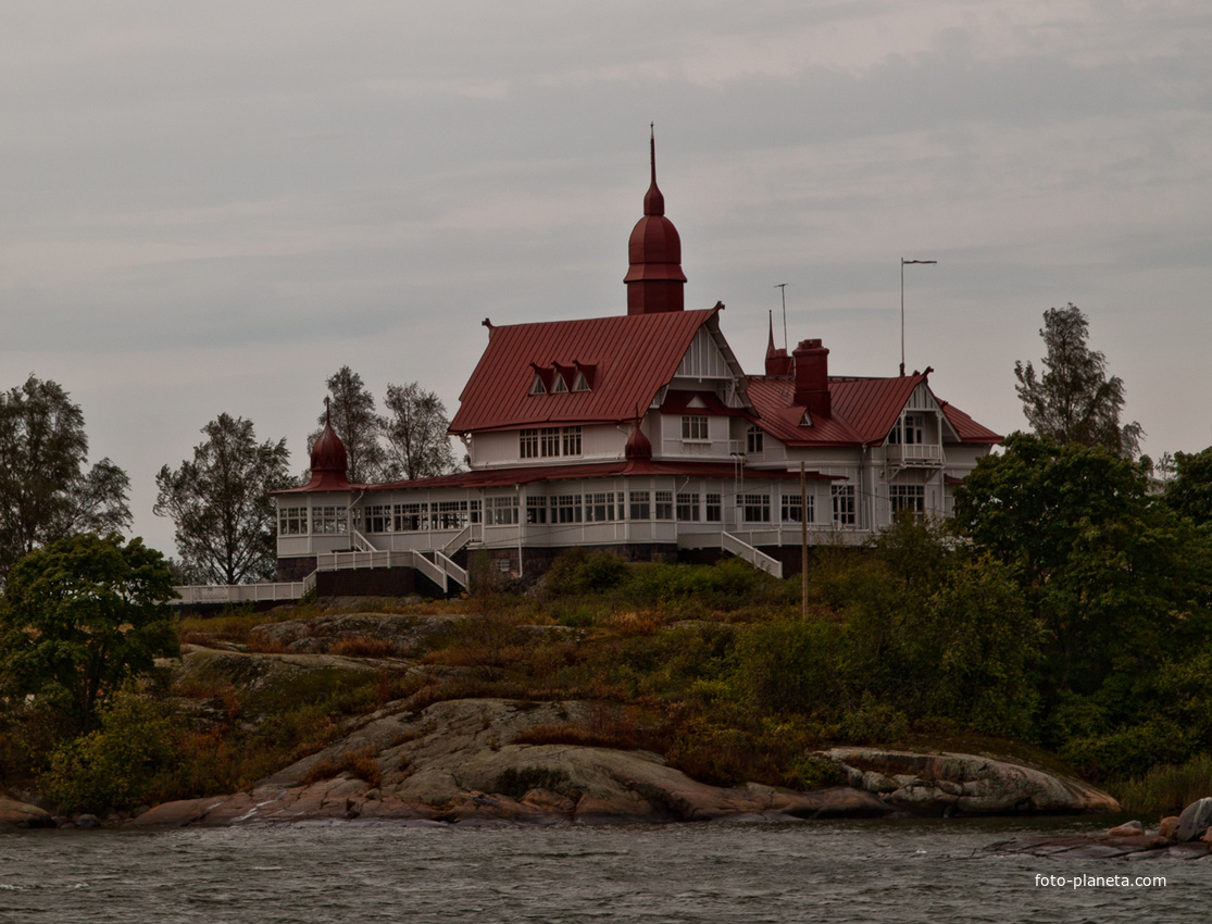 Ресторан на острове