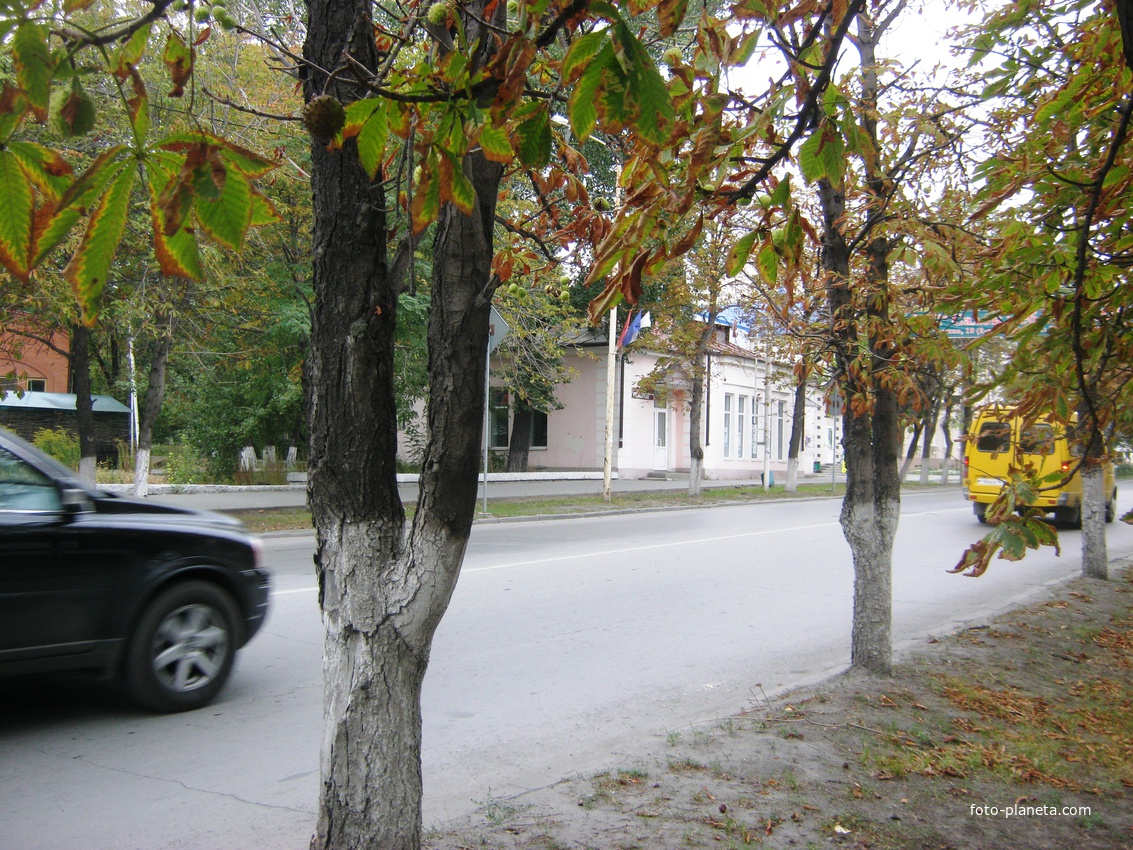 Центральная улица Новошахтинска.