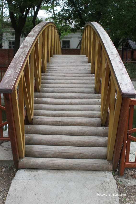 Ейск. На территории Михайло-Архангельского храма.