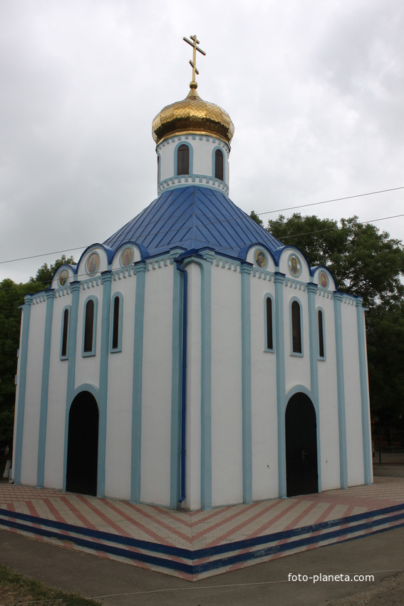 Ейск. На территории Михайло-Архангельского храма.