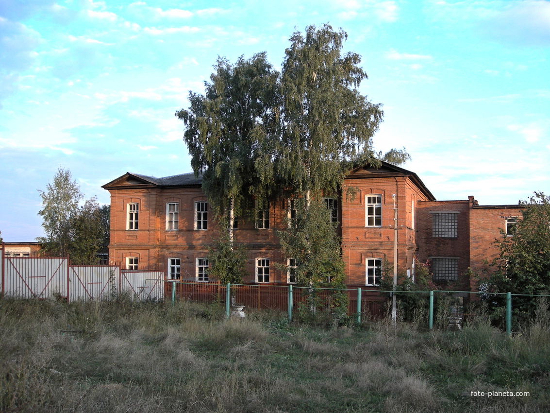 Бывший Тихвинский Женский монастырь в поселке Борисовка