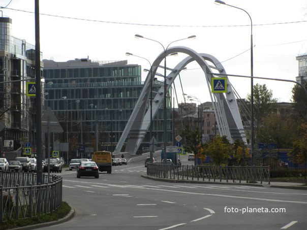 Лазаревский мост на Крестовском острове