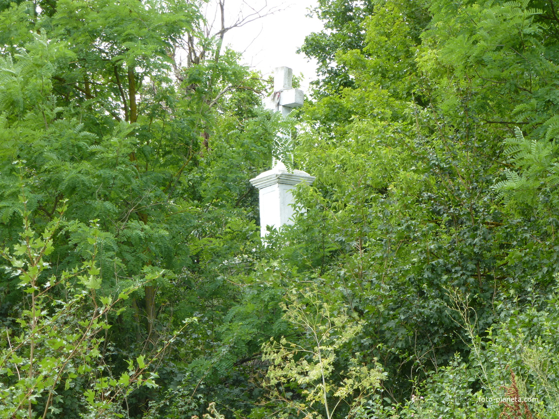 Старинный крест.