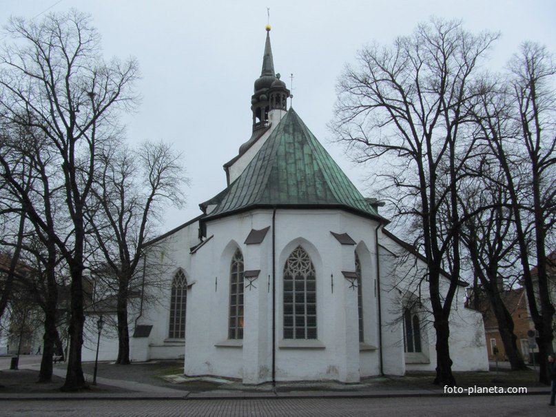 Таллинн. Старый город, Домский собор, другой ракурс