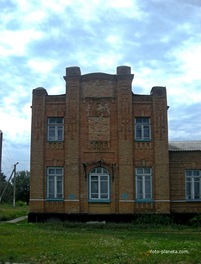 Школа села  Ураево